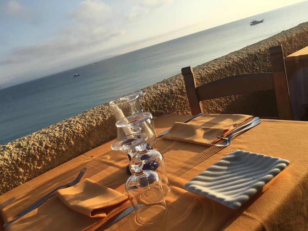 Club Esse Shardana Hotel Santa Teresa Gallura Ngoại thất bức ảnh
