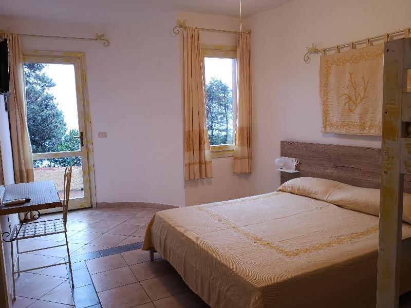 Club Esse Shardana Hotel Santa Teresa Gallura Ngoại thất bức ảnh