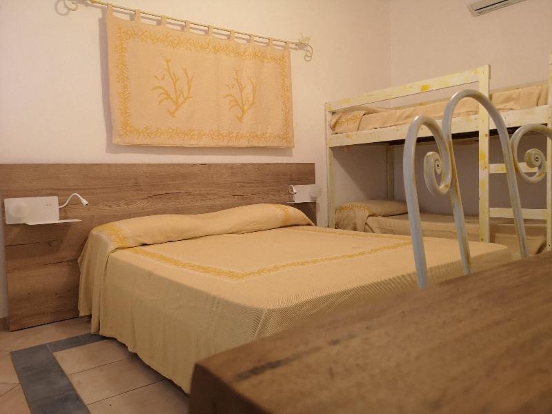 Club Esse Shardana Hotel Santa Teresa Gallura Ngoại thất bức ảnh